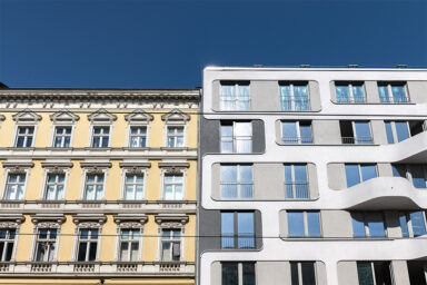 Häuserfronten nebeneinander