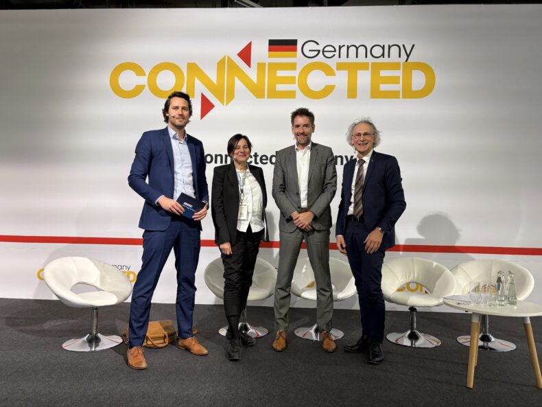 Teilnehmende des Panels „Leaders Forum: Keynote-Panel zum Festnetz“