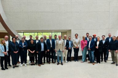 Gruppenfoto der Teilnehmerinnen und Teilnehmer des Evaluierungstreffen in Baden-Württemberg